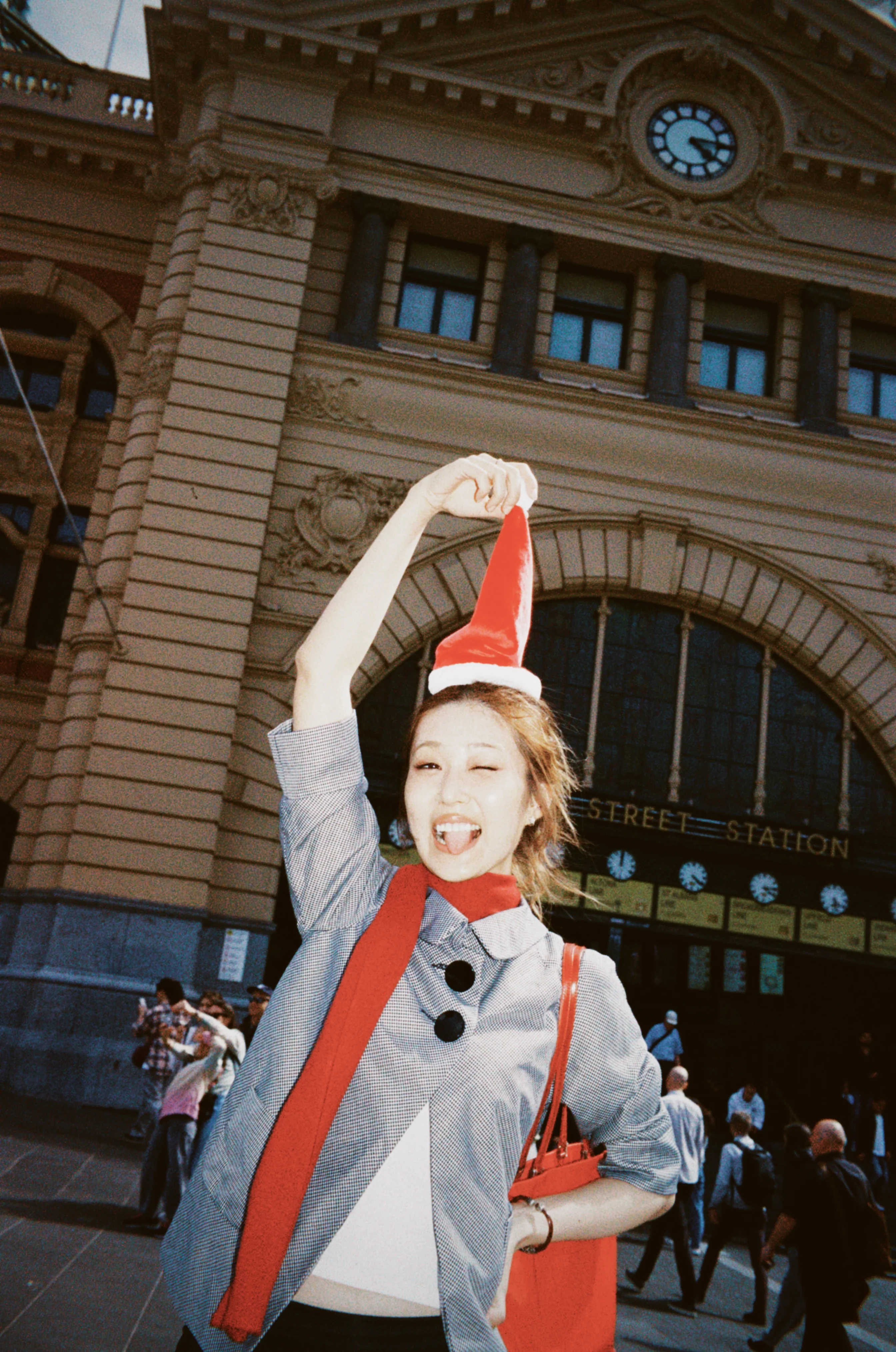 Christmas Disposable IROHAS X CAMDI - Image 3