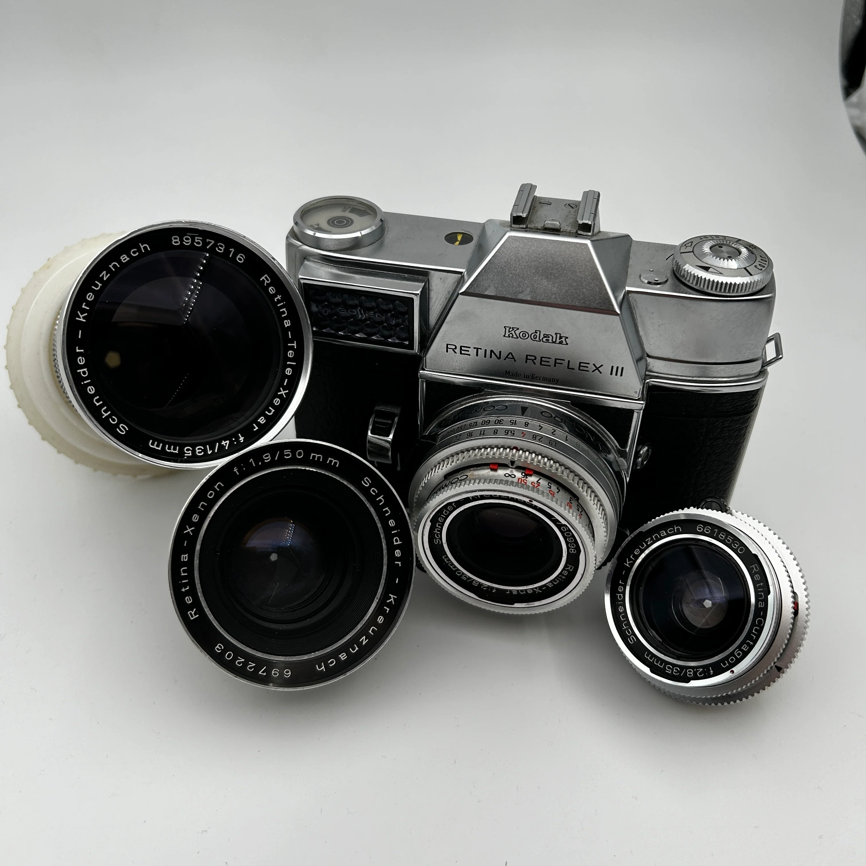 Kodak Rentina Reflex III with 50mm f2.8, 50mm F1.9, 35mm F2.8 and 135mm f4 - Image 2