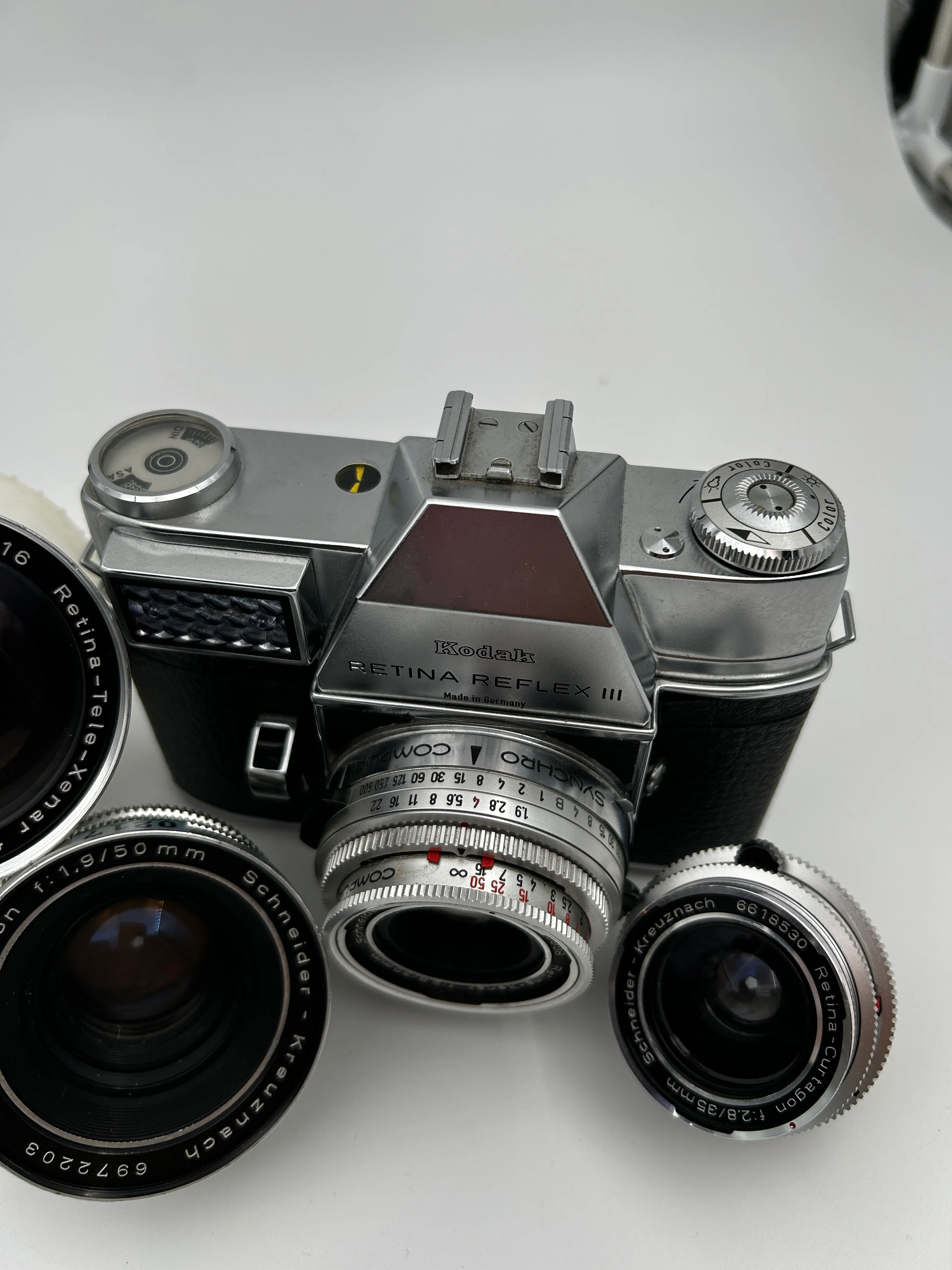 Kodak Rentina Reflex III with 50mm f2.8, 50mm F1.9, 35mm F2.8 and 135mm f4 - Image 5
