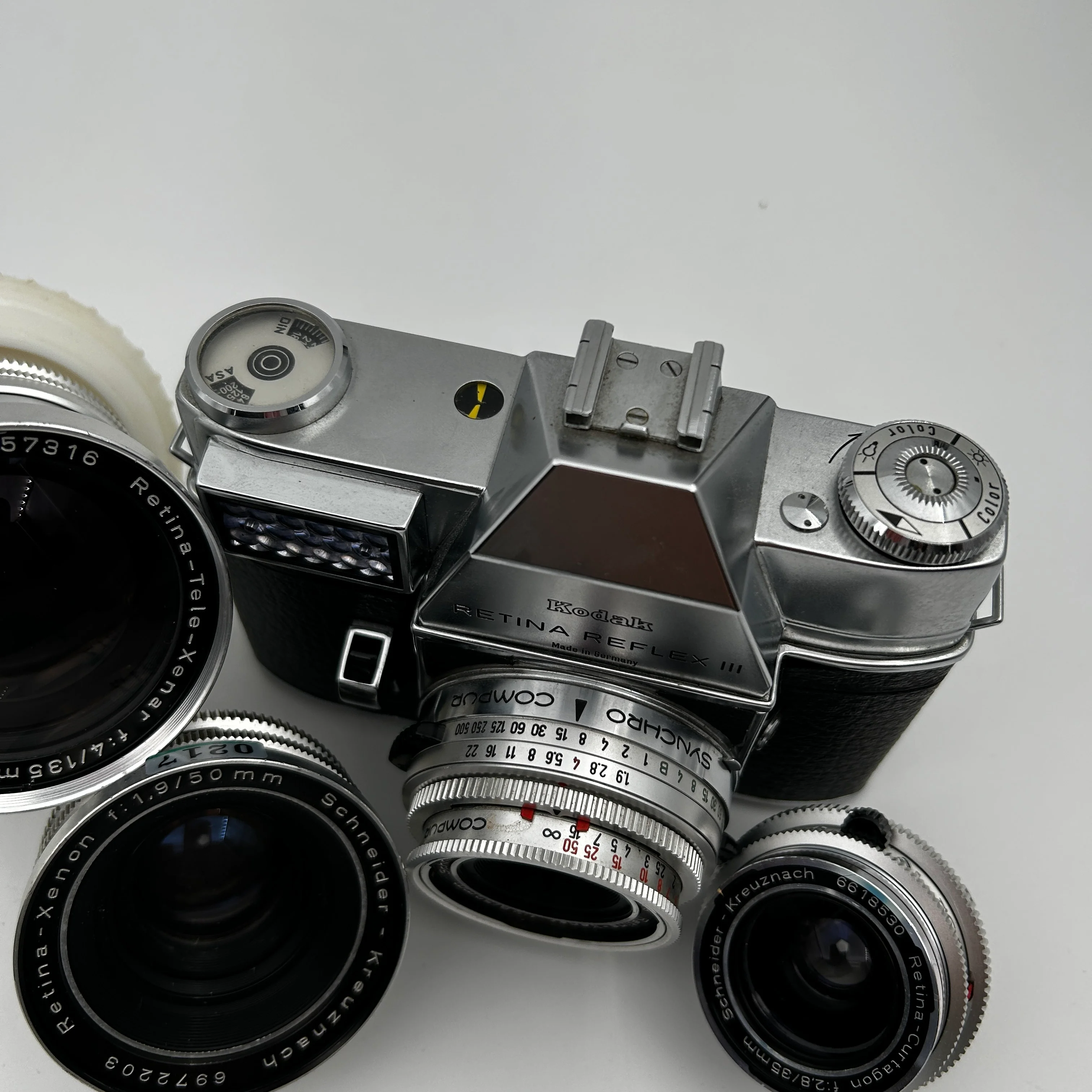 Kodak Rentina Reflex III with 50mm f2.8, 50mm F1.9, 35mm F2.8 and 135mm f4 - Image 7