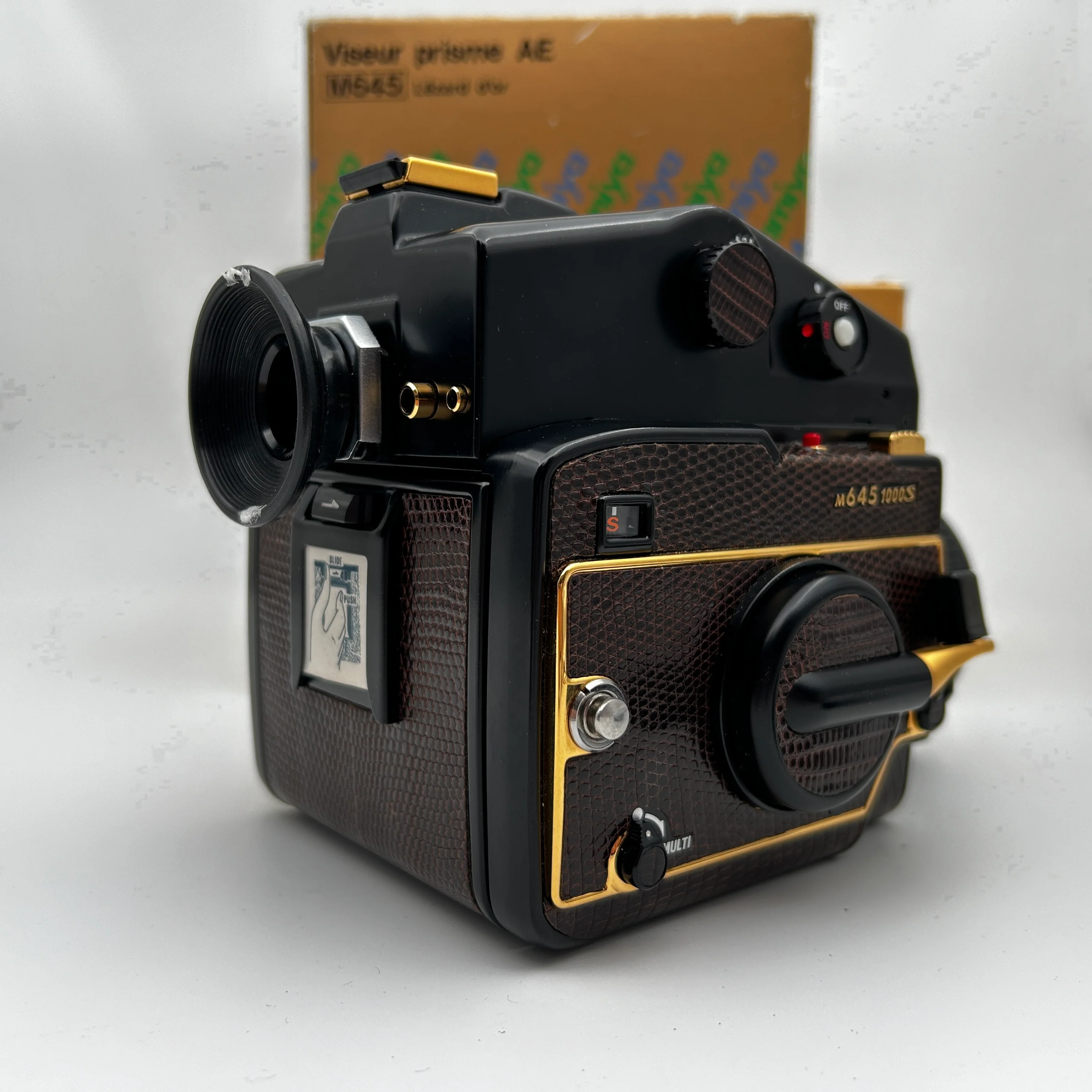 Mamiya M645 1000S Golden Lizard Limited with 80mm F2.8 - Image 6