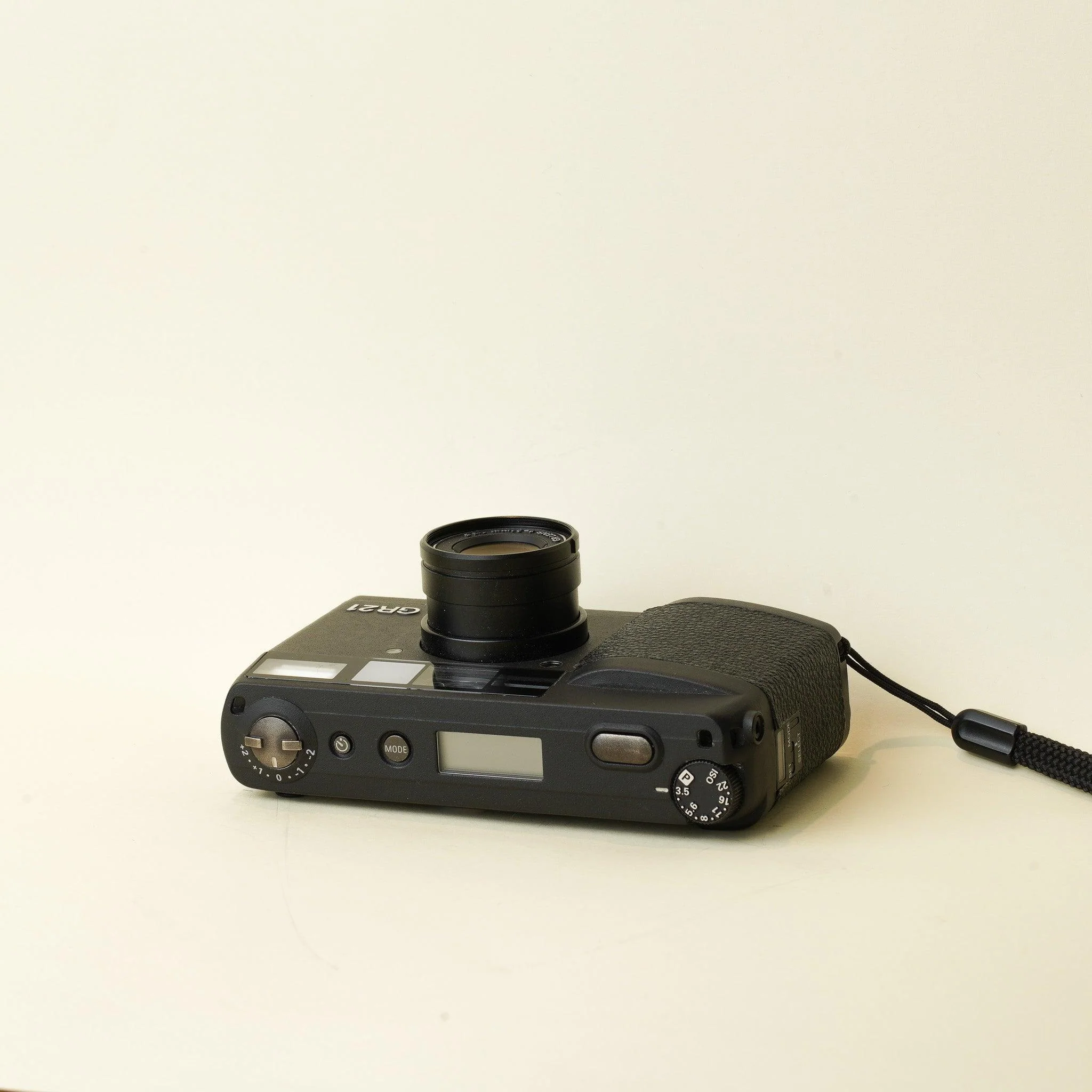 Reicoh GR 21 - Image 2